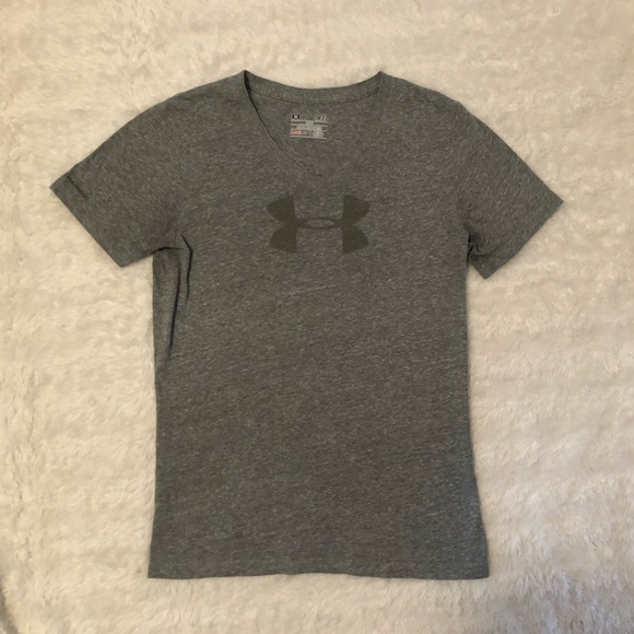 Under Armour athletic t-shirt. Size small - Picture 1 of 3